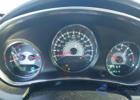 2014 Chrysler 200 Touring z USA, uszkodzony, nr VIN 1C3CCBBB3EN171922